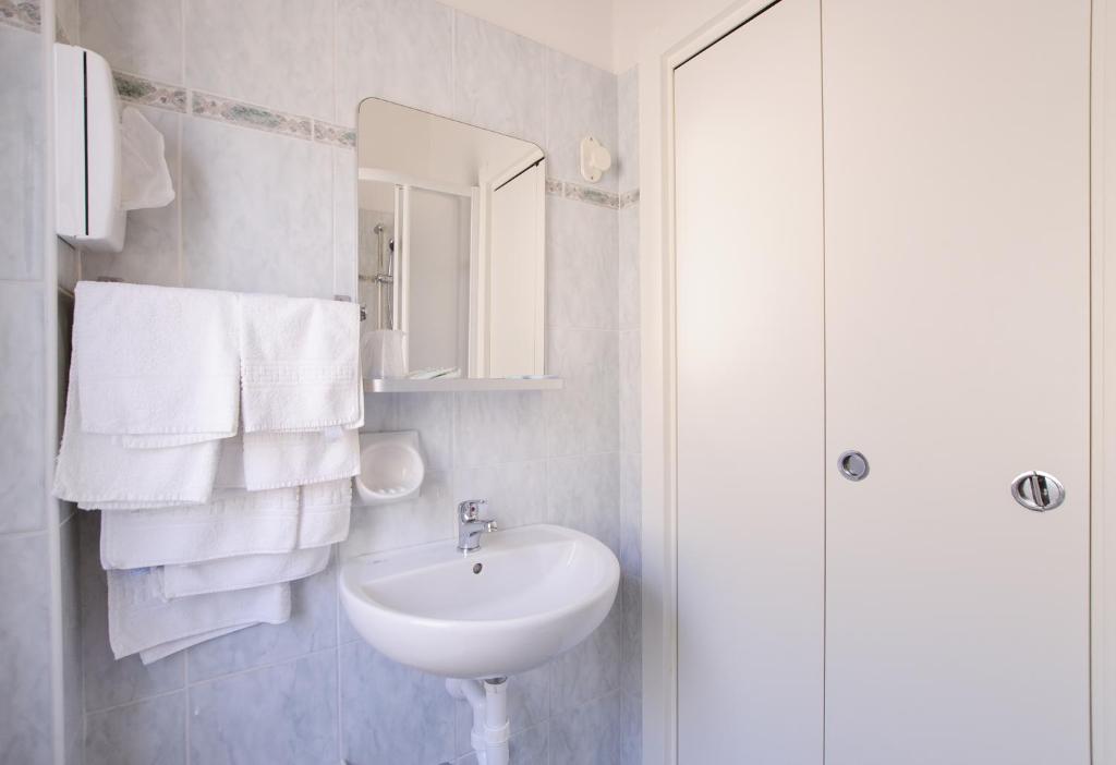 Koupelna v ubytování Hotel Milena