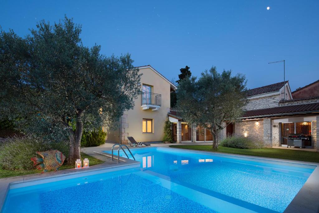 Πισίνα στο ή κοντά στο Art Villa Sis