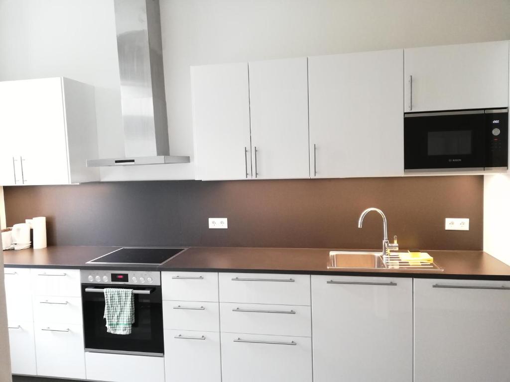 Central Living Apartments - Schönbrunn - One-Bedroom Apartment