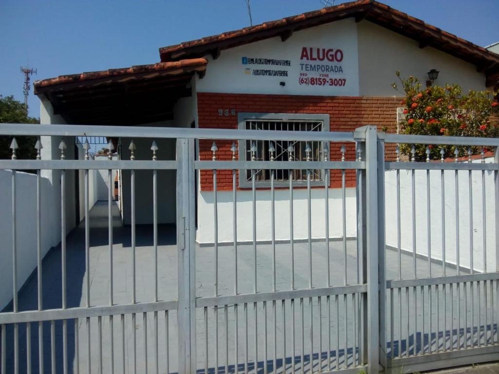  Peruibe no Centro Perto da Praia 936