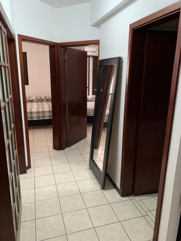  Apartamento 2 suítes e 2 quartos pé na areia