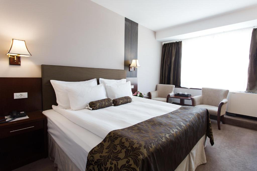 Grand Hotel Napoca - Resim 15