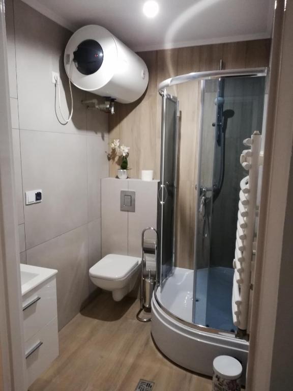 Kúpeľňa v ubytovaní Apartament nad Gorczańskim Strumieniem