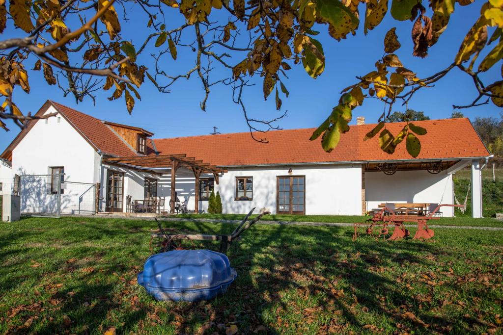 Vonkajšia záhrada v ubytovaní Kishosszúrét Vendégház
