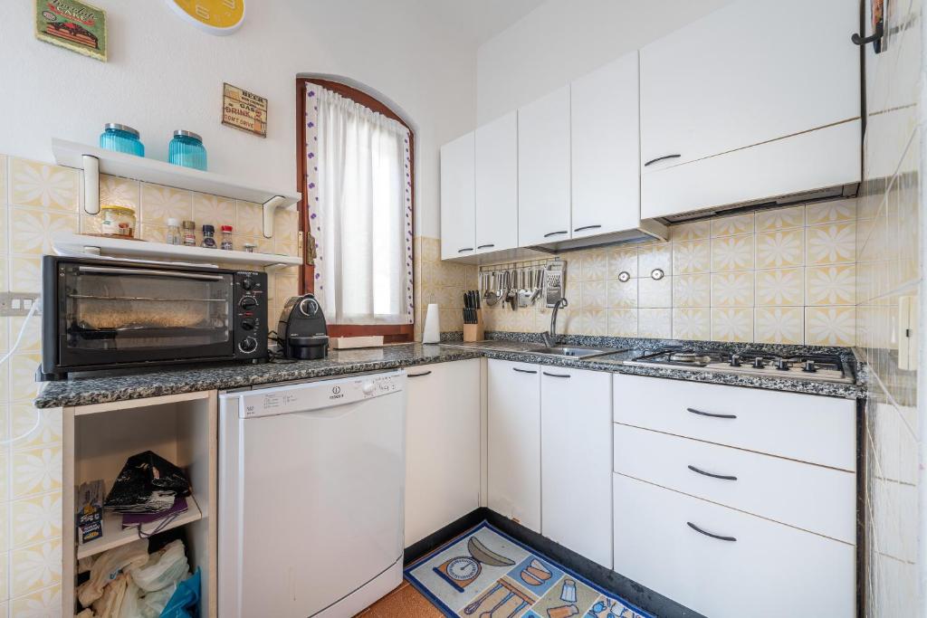Kuchnia lub aneks kuchenny w obiekcie Villa Mercede