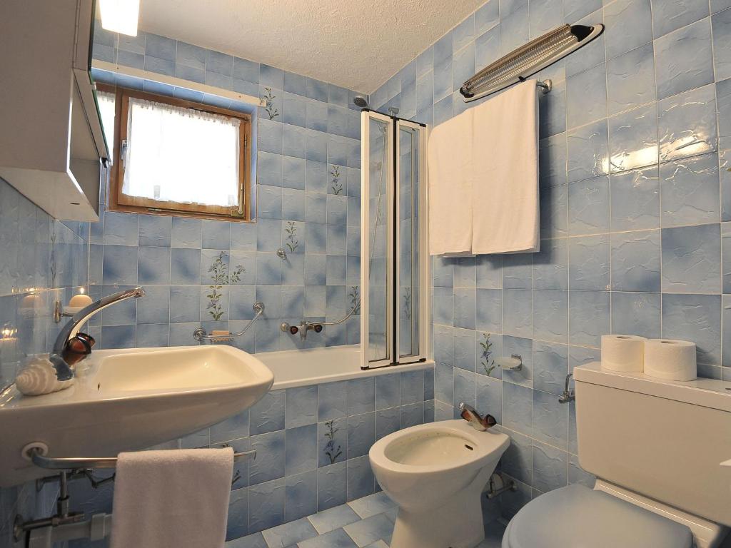 Koupelna v ubytování Chalet Mountain View by Interhome