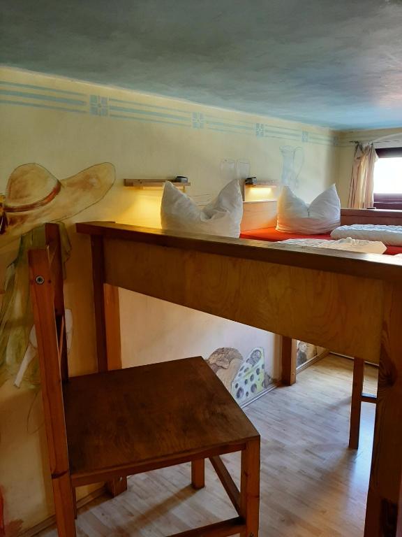 Postel nebo postele na pokoji v ubytování Hostel Lollis Homestay Dresden