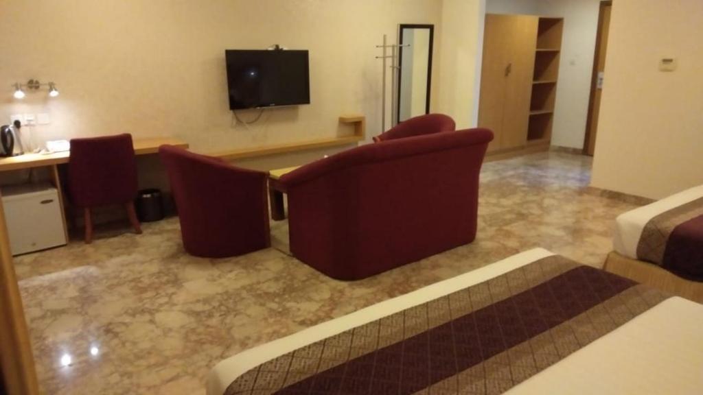 TV a/nebo společenská místnost v ubytování Al Reef Hotel