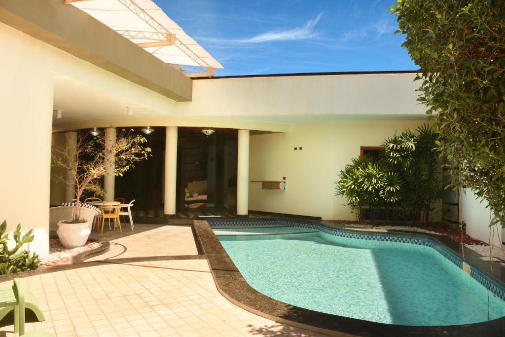  Motel Del Rey