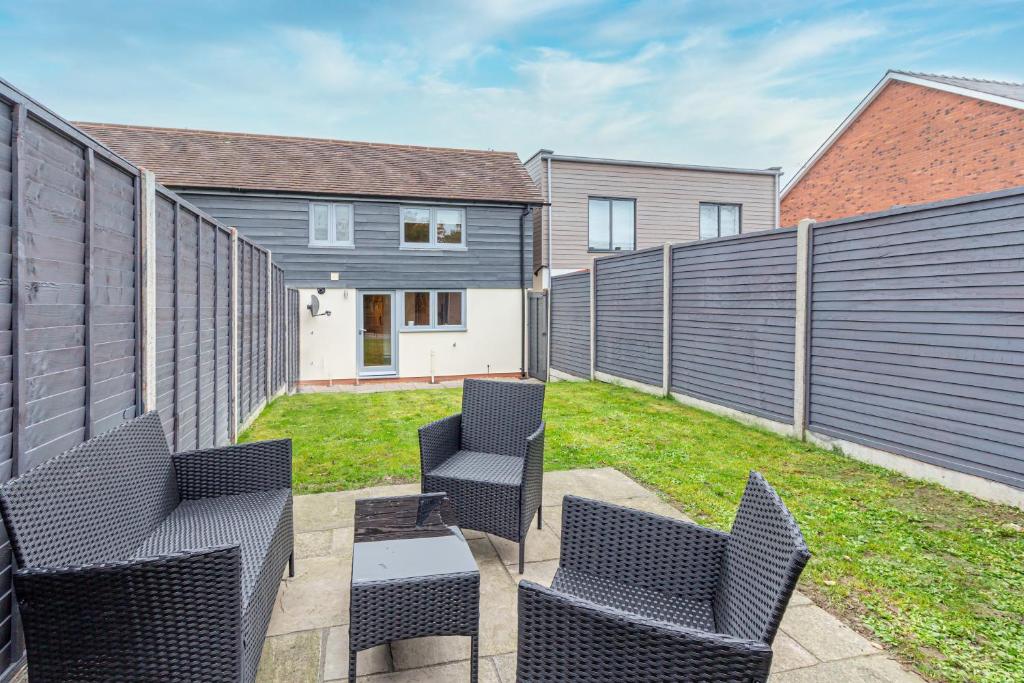 A patio or other outdoor area at Guest Homes - Bridge Street Residence