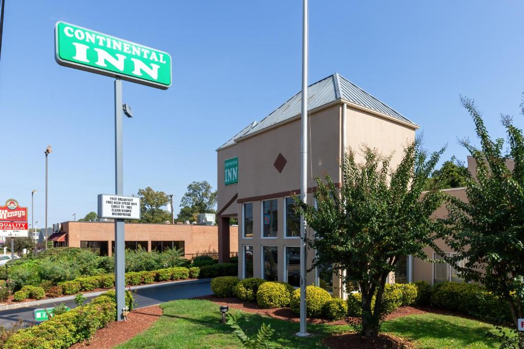 Continental Inn - Charlotte photo