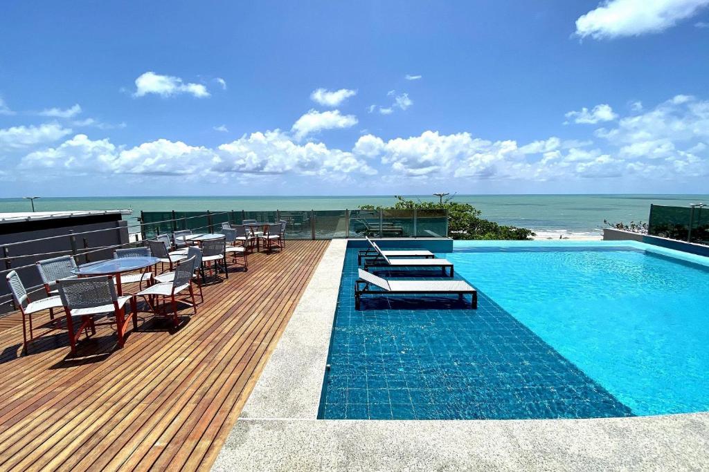  Apartamento decorado na Praia de Piedade em Pernambuco por Carpediem