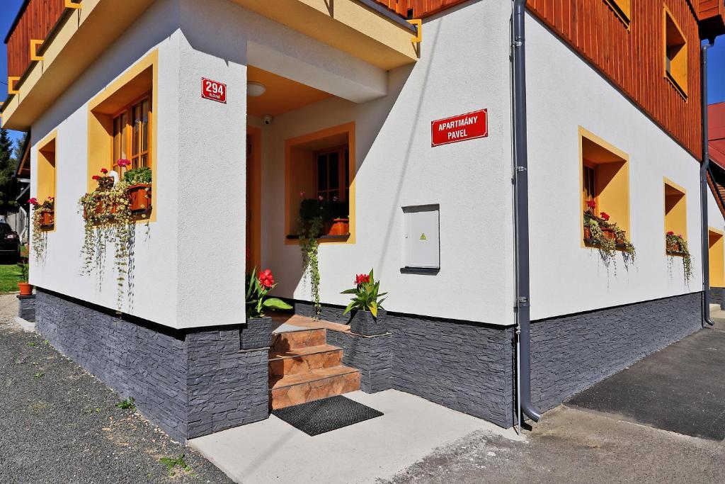 Budova, kde se apartmán nachází