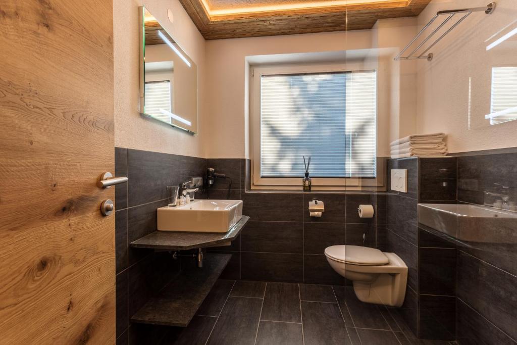 Koupelna v ubytování Almhof Kitzlodge - Alpine Lifestyle Hotel