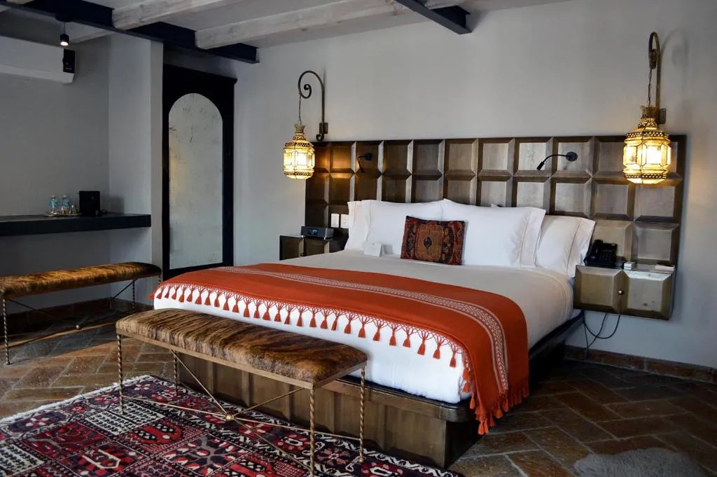 Deluxe Plus Room