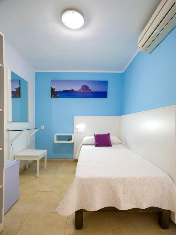 Hostal Costa Blanca, Ibiza Town – Updated 2023 Prices