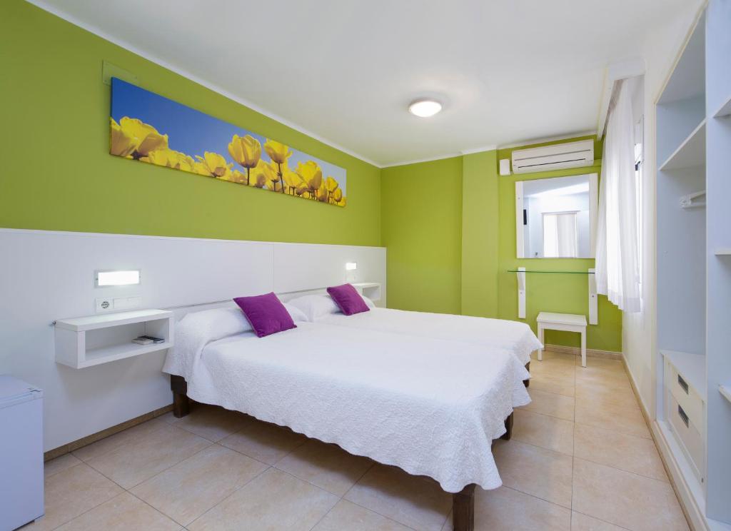 Hostal Costa Blanca, Ibiza Town – Updated 2023 Prices