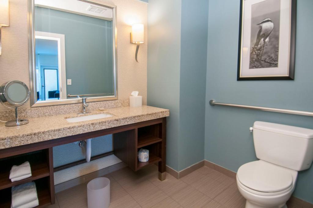 Hotel Indigo Waco by IHG photo