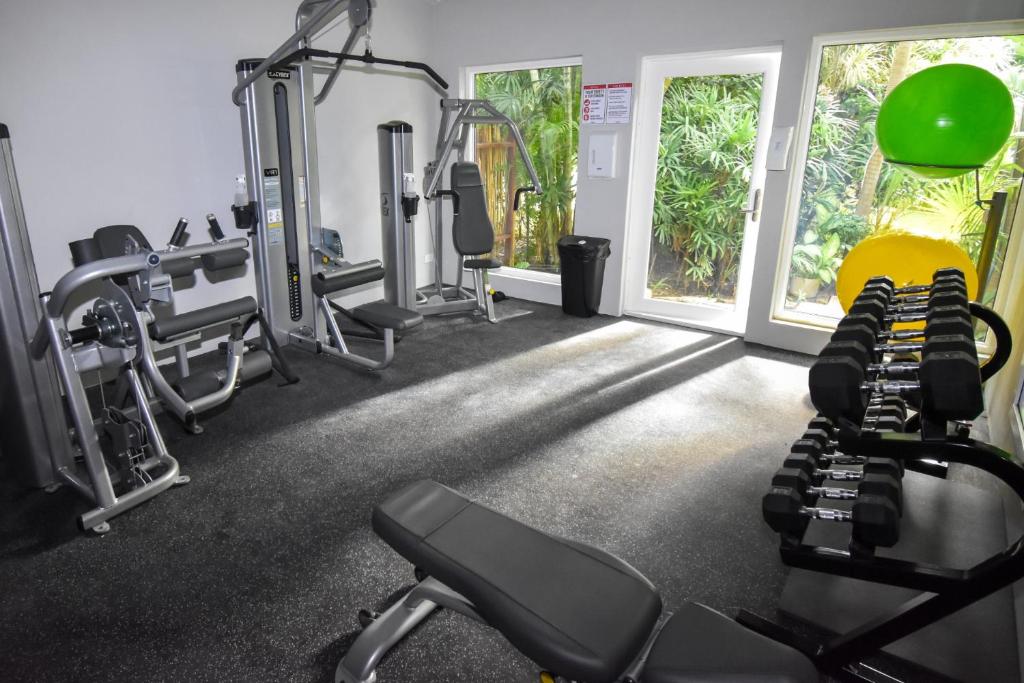 Fitness centrum a/nebo fitness zařízení v ubytování Siboney Beach Club