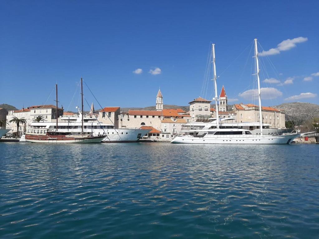 Fotografia z galérie ubytovania Sea View Apartment in Okrug Gornji near Trogir Centre v Trogiri
