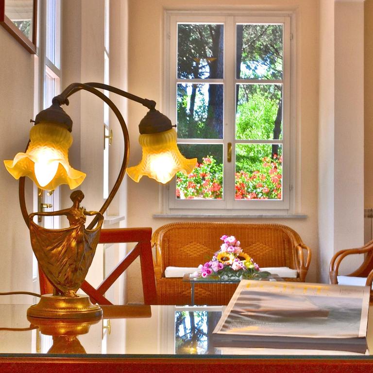 Fotografie z fotogalerie ubytování Hotel Villa Fiorisella v destinaci Marina di Massa