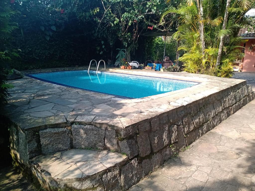  Suíte com Ar + frigobar+ Tv Sky