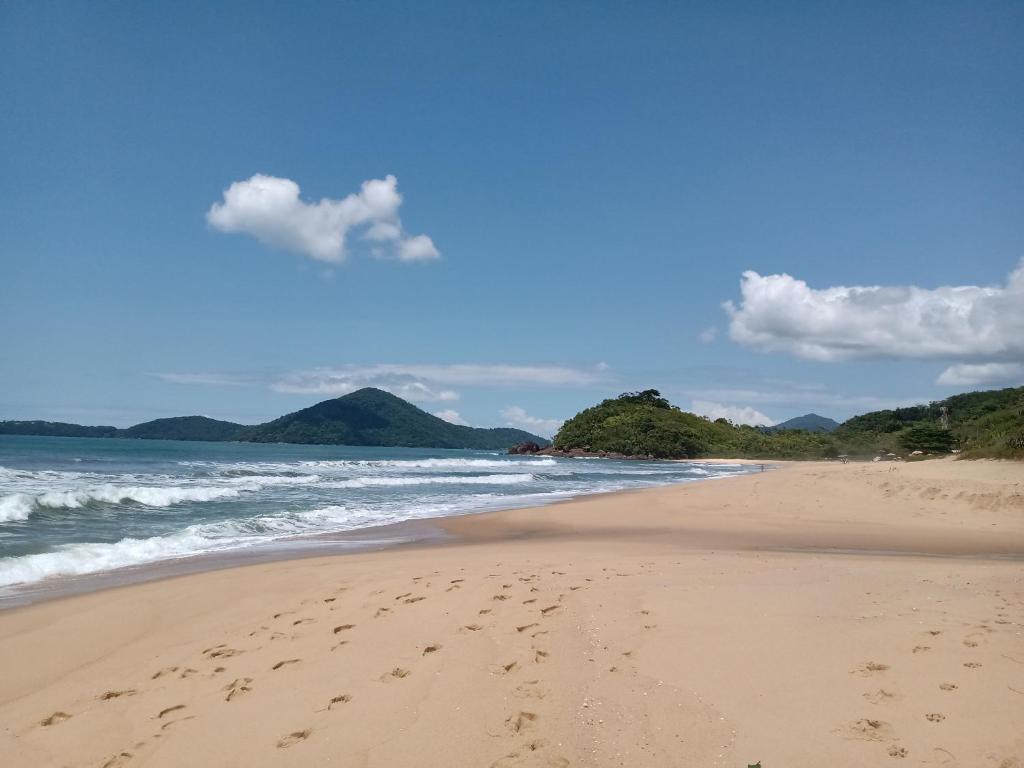  Suíte com Ar + frigobar+ Tv Sky