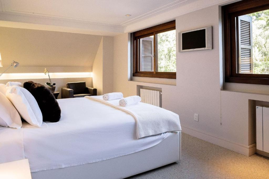 Cobertura Duplex Alto Padrão com Hidromassagem  Cobertura Duplex Alto Padrão com Hidromassagem