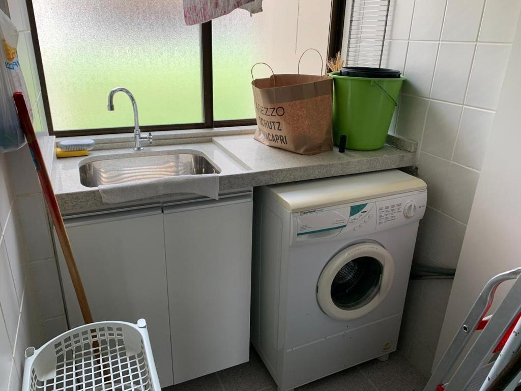  LINDO APARTAMENTO NA PRAIA BRAVA