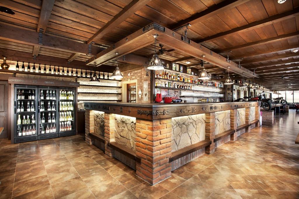 Lounge nebo bar v ubytování Vinařství U Kapličky