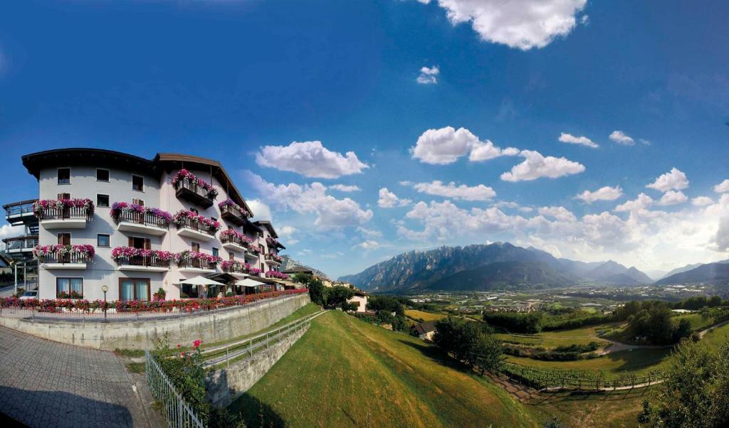 Widok na góry z tego hotelu