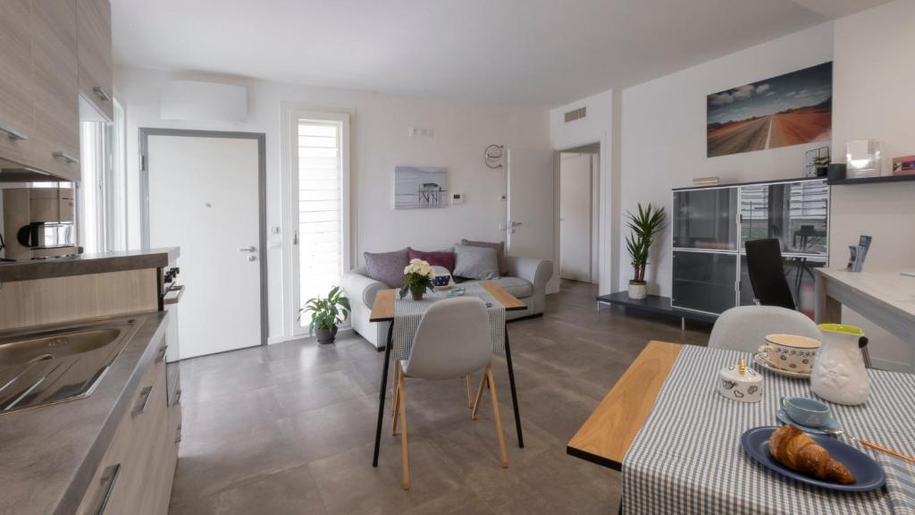 Kuchyň nebo kuchyňský kout v ubytování Maisonette Modena Park