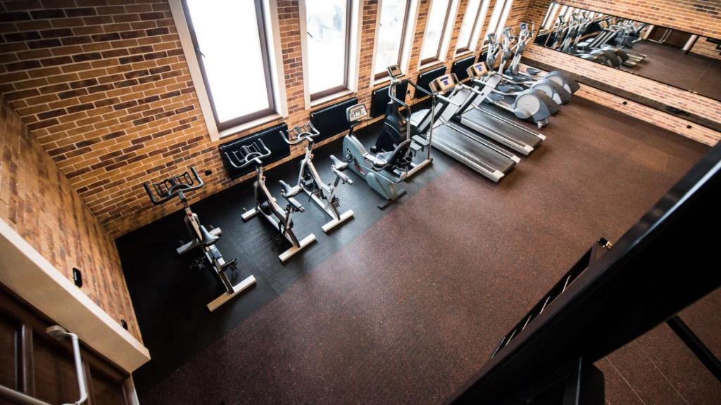 Fitness centrum a/nebo fitness zařízení v ubytování Vinařství U Kapličky
