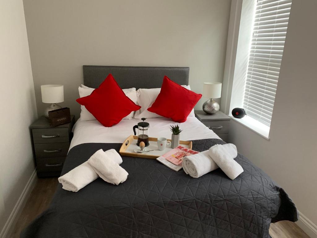 Impeccable 2-Bed Apartment In Birmingham