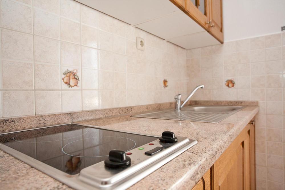 Kuchnia lub aneks kuchenny w obiekcie Apartments Mato