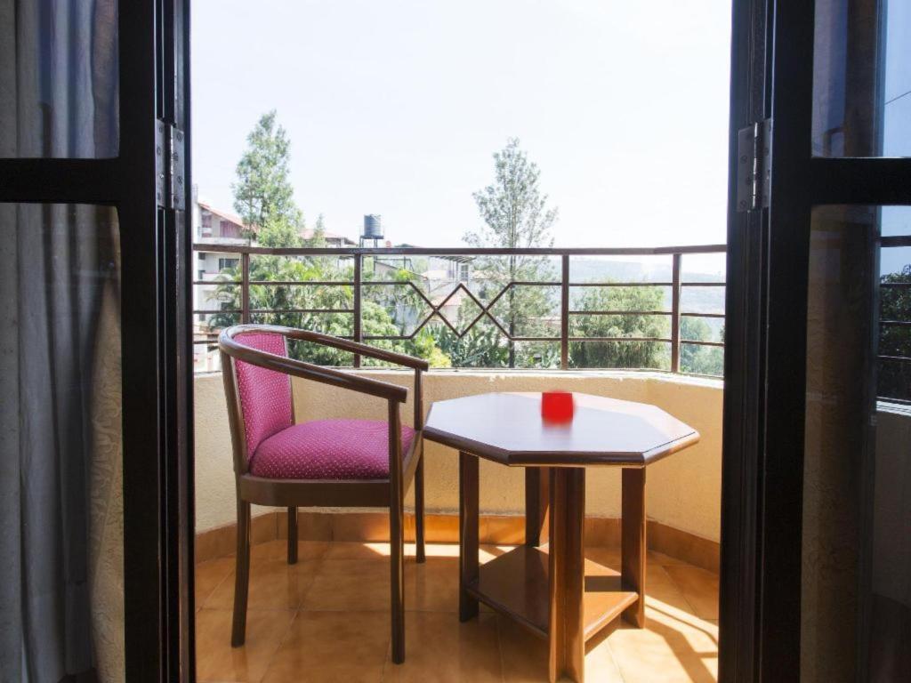 Balkón nebo terasa v ubytování The Dhanhills - a valley view hotel in panchgani