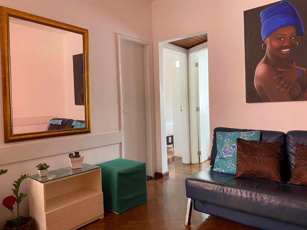  Charmoso Apartamento na Avenida Atlântica