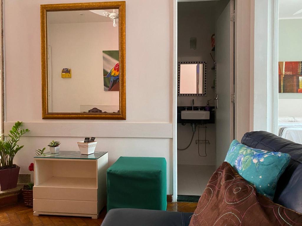  Charmoso Apartamento na Avenida Atlântica