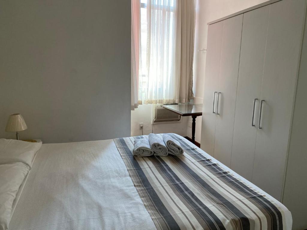  Charmoso Apartamento na Avenida Atlântica