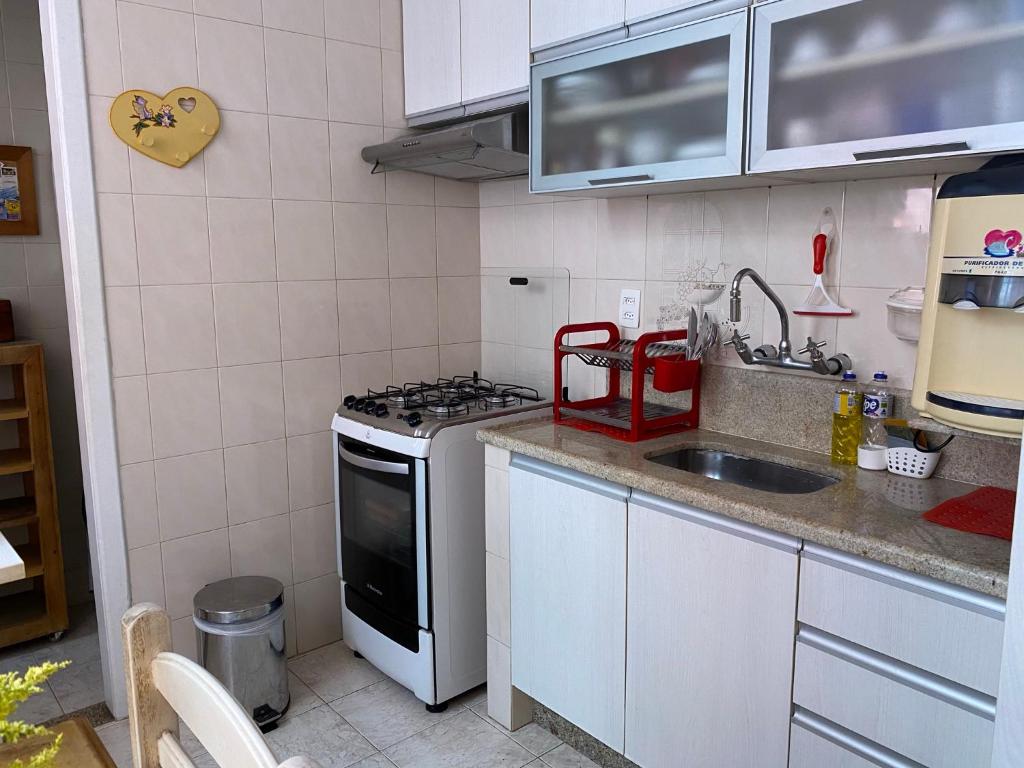  Charmoso Apartamento na Avenida Atlântica