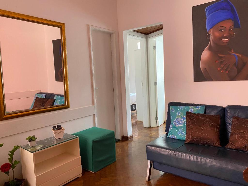  Charmoso Apartamento na Avenida Atlântica