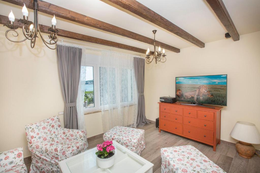Televízia a/alebo spoločenská miestnosť v ubytovaní V&V residence