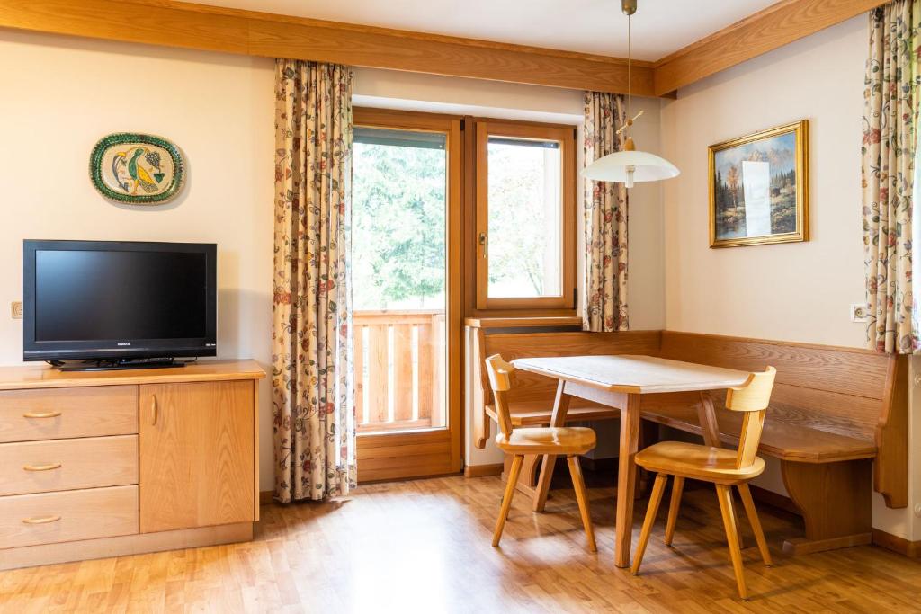 TV a/nebo společenská místnost v ubytování Garni Juri