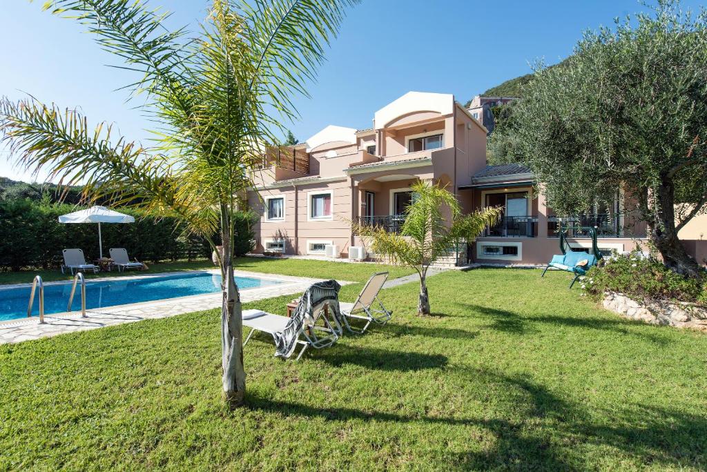 Villa con piscina y complejo en Villa Renata, en Barbati