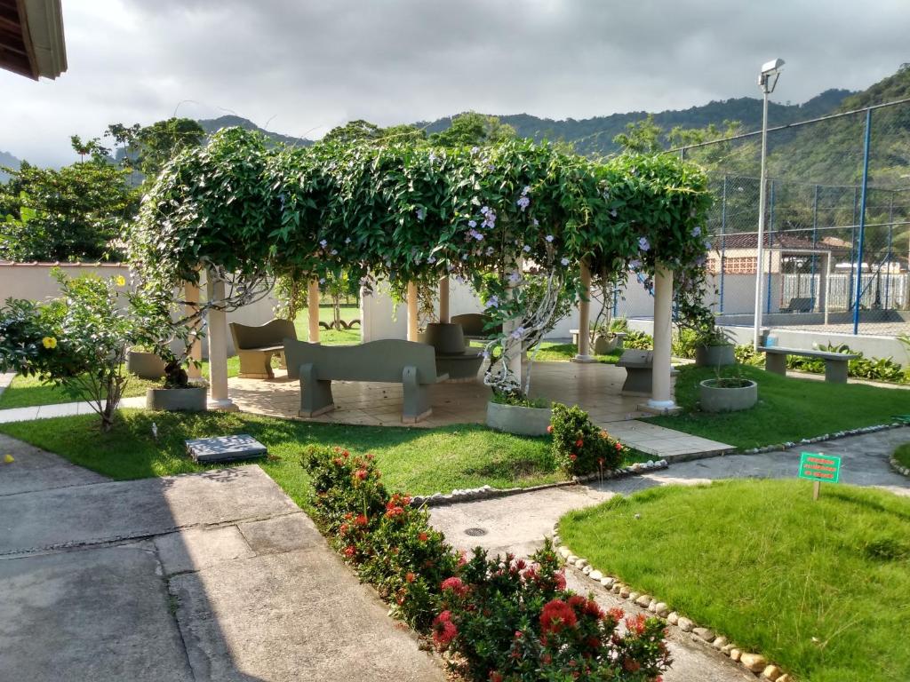  Condomínio Villagio de Maranduba VII - Praia do Sapê