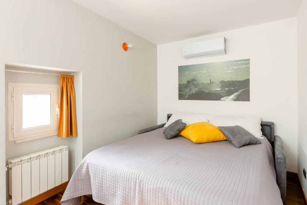 Just Here apartments - La mansarda - 13