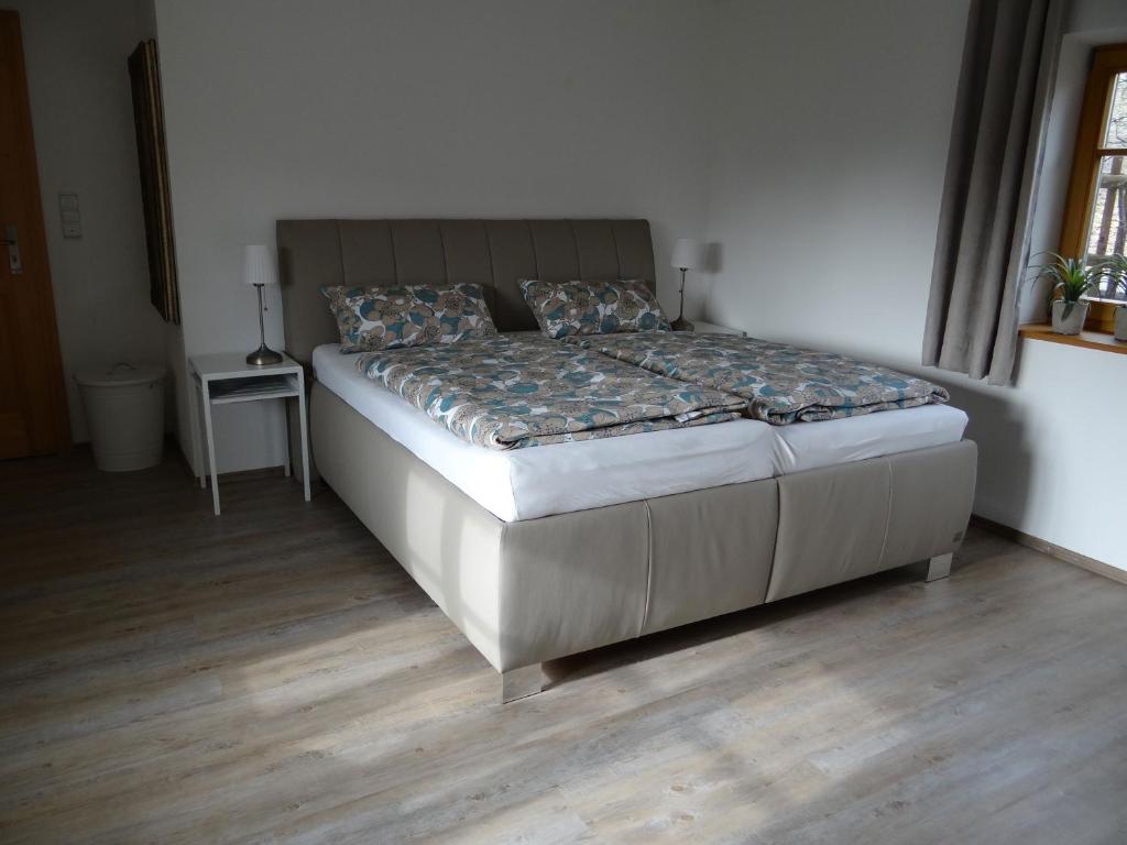 Postel nebo postele na pokoji v ubytování Ferienwohnung Riepertinger