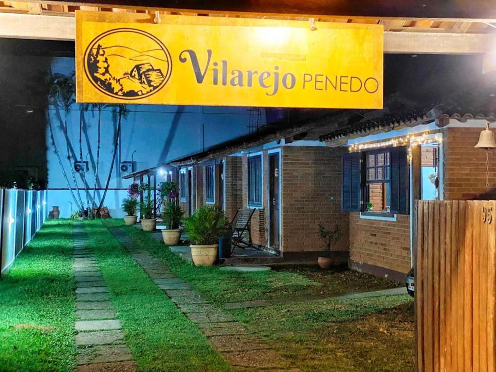  Vilarejo Penedo Chalés