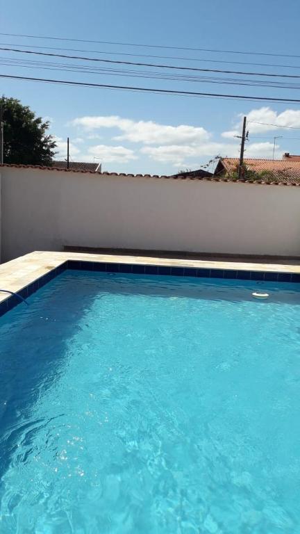  Casa com piscina