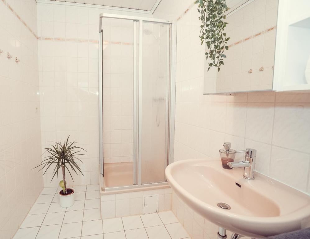 Koupelna v ubytování Auberge Leipzig